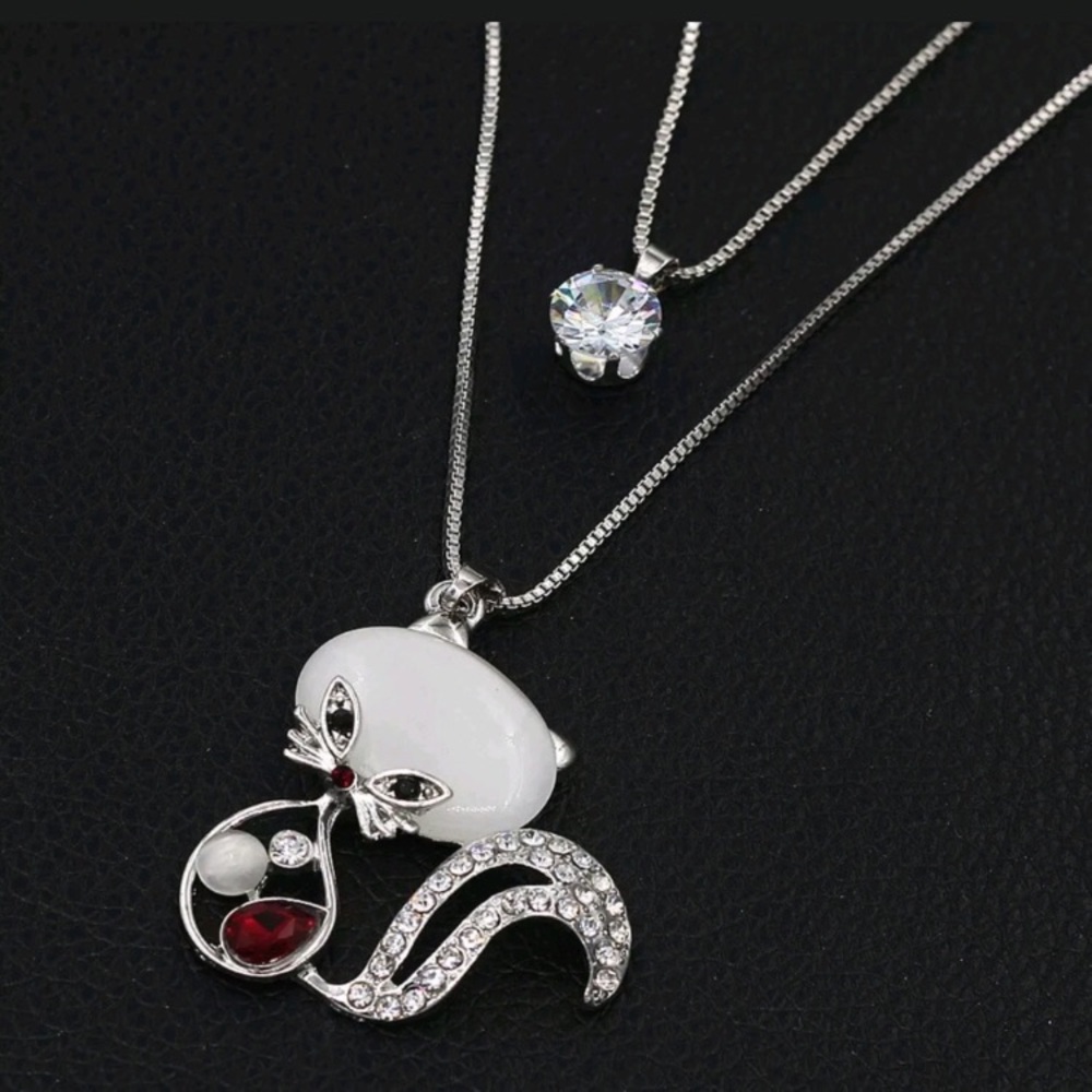 Betsey Johnson opal cat pendant 2 strand chain